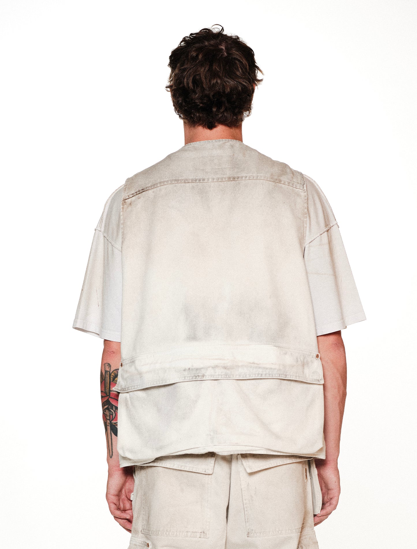 A070 POCKETED VEST DIRTY WHITE