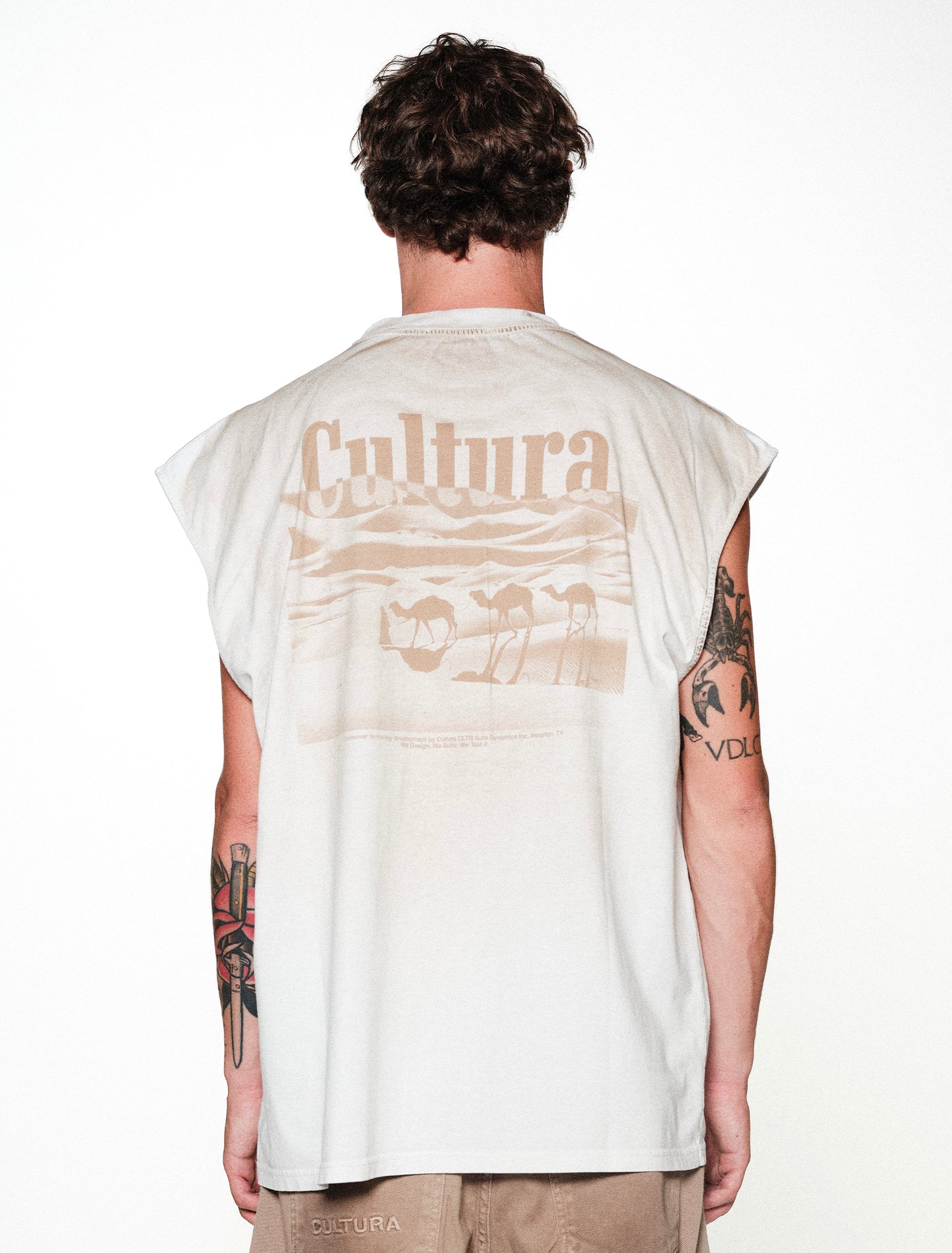 A012 DESERT TANK DIRTY WHITE