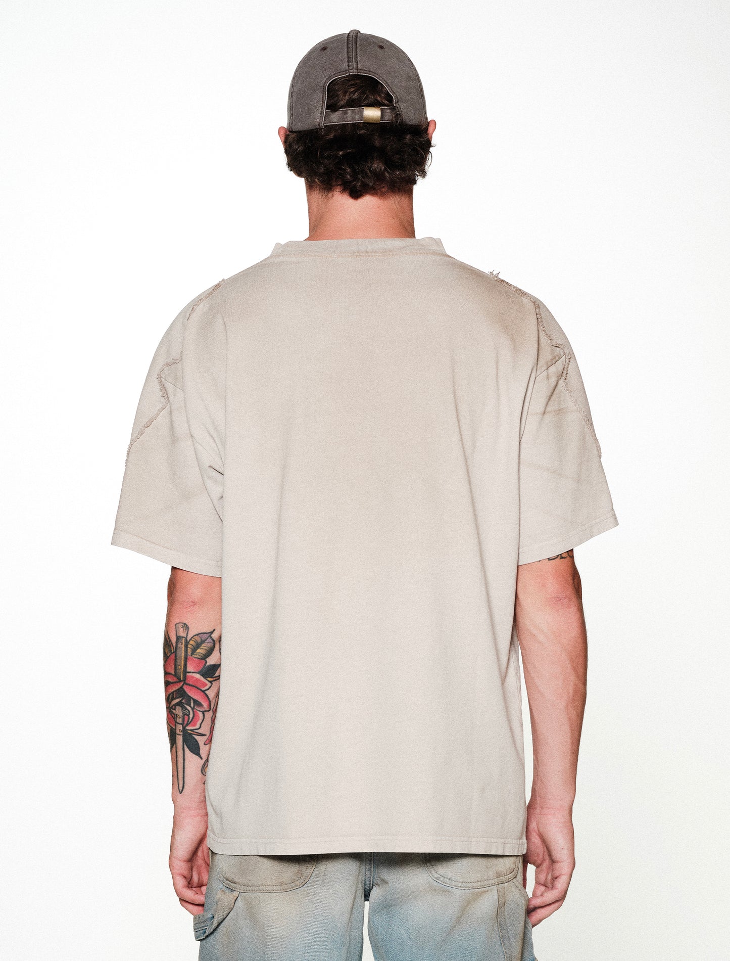 A010 BIKER TEE DIRTY SAND