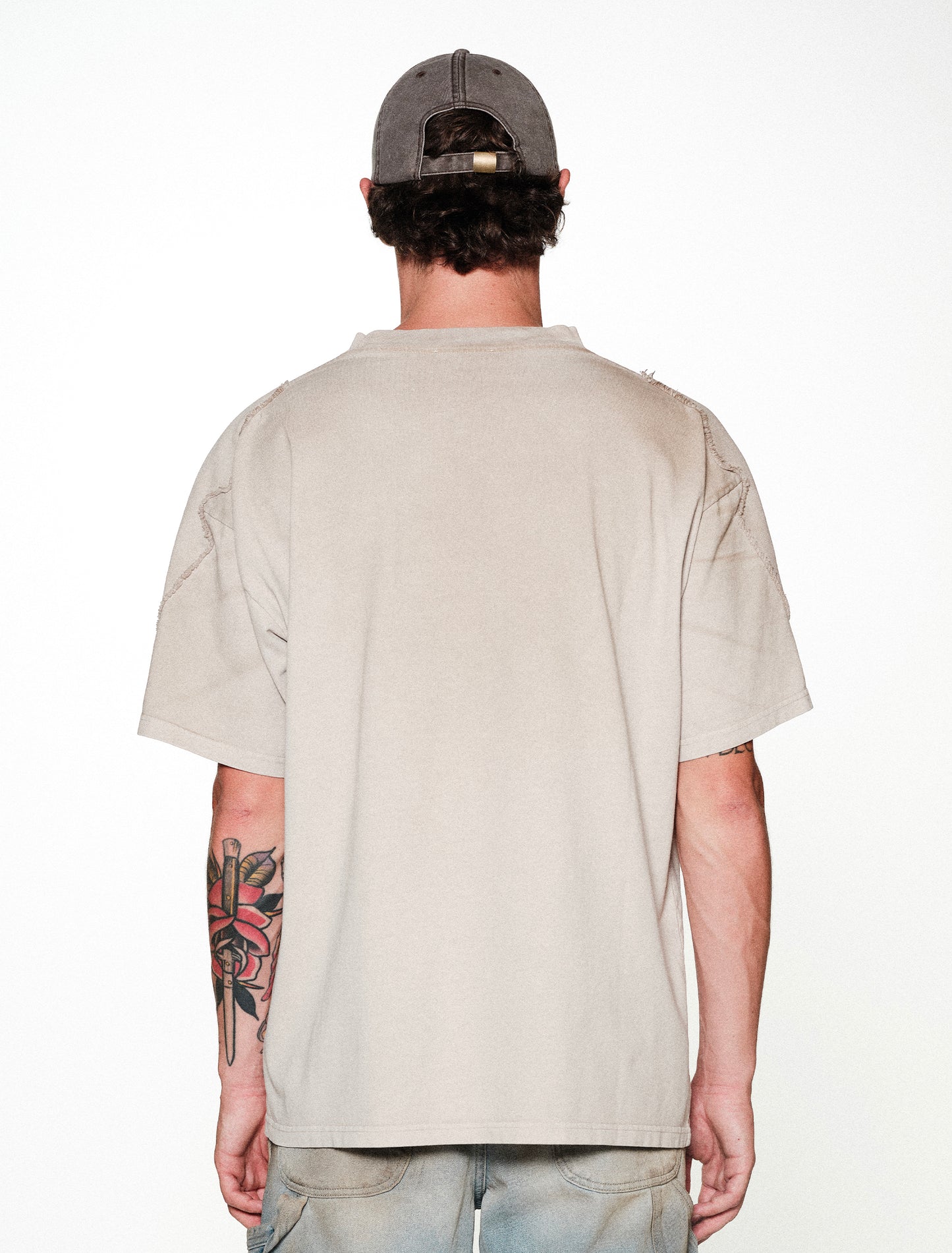 A008 BIKER TEE DIRTY SAND