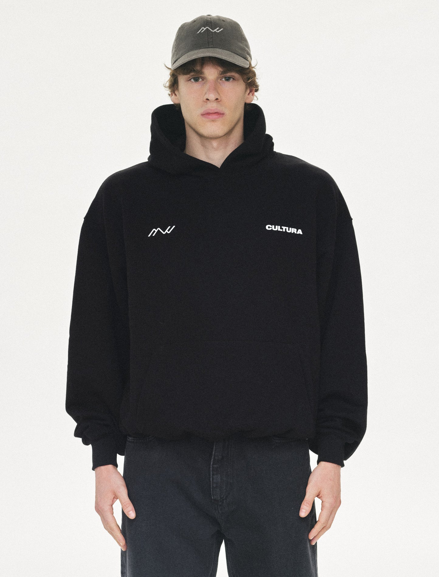 BADAWI HOODIE BLACK