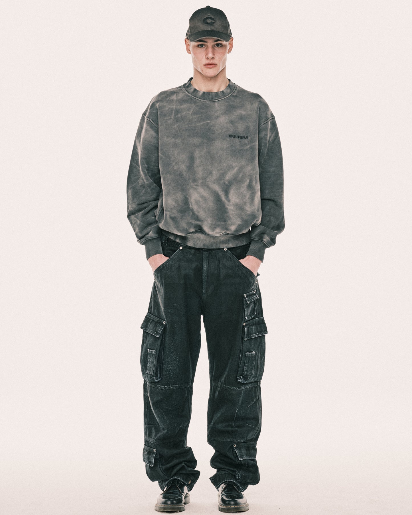 CREWNECK SWEATSHIRT J002